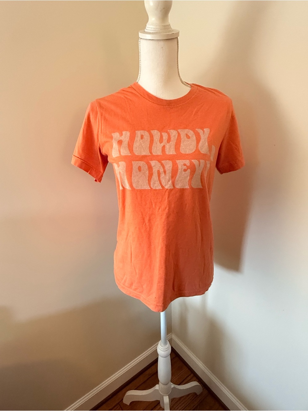 Howdy Honey Orange Graphic Tee - Casual Women's Top